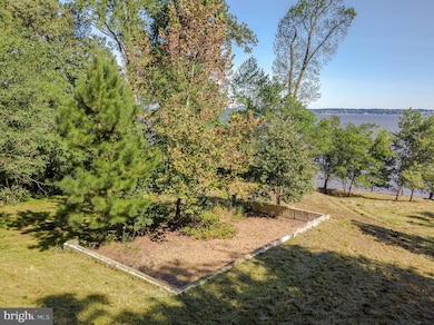 26300 Jones Wharf Rd, Hollywood, MD 20636 - photo 6