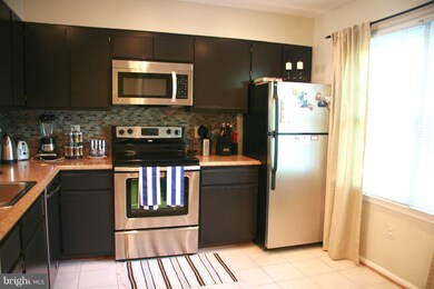 11319 Morning Gate Dr, Rockville, MD 20852 - photo 4