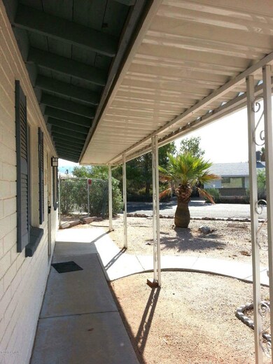 4th front awning