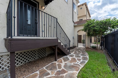 Spacious side yard and inviting entryway