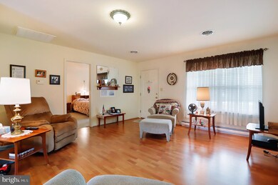 9066 Rosebud Dr, Greencastle, PA 17225 - photo 4