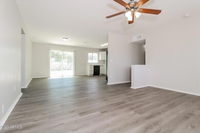 8135 W Clarendon Ave, Phoenix, AZ 85033 - photo 4