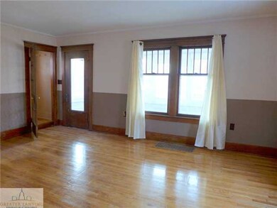 1827 Stirling Ave, Lansing, MI 48910 - photo 2