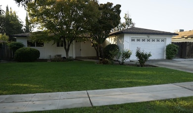 5936 E Lansing Way, Fresno, CA 93727 - photo 2