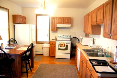 520 E 4th St, Nescopeck, PA 18635 - photo 4