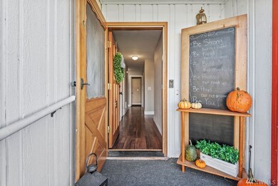 2825 Magnolia St, Longview, WA 98632 - photo 2