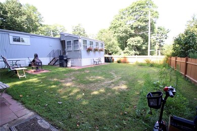 21 Woodridge Dr, Mapleville, RI 02839 - photo 7