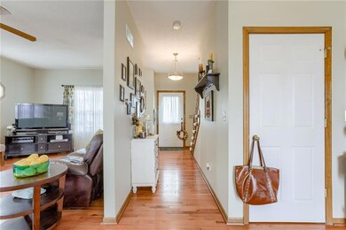 503 N Crest Dr, Raymore, MO 64083 - photo 4