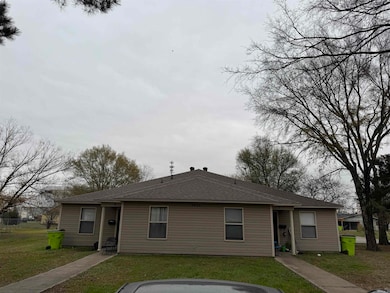 1611 S Grand Ave, Stuttgart, AR 72160 - photo 2