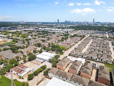 8715 Meadowcroft Dr unit 201, Houston, TX 77063 - photo 7