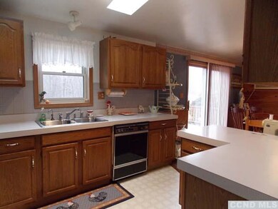 603 Church Rd unit St-14, Hudson, NY 12534 - photo 3