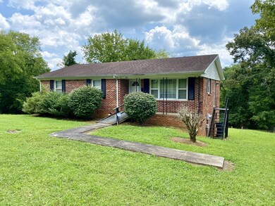 632 Cedar St, McMinnville, TN 37110 - photo 2