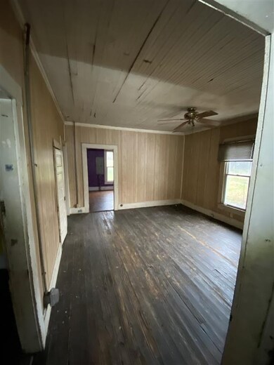 5145 Lewis Branch Rd, Tennessee Ridge, TN 37178 - photo 6