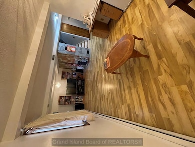 304 W 18th St, Grand Island, NE 68801 - photo 5