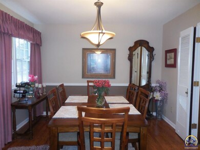 3034 SW Plass Ave, Topeka, KS 66611 - photo 5