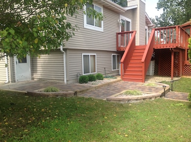 225 Fossil Cove Ln, Wilmington, IL 60481 - photo 5