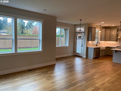 302 SW 18th Ave, Canby, OR 97013 - photo 4