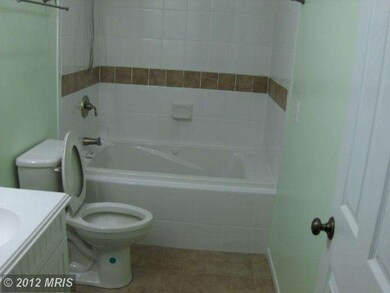 7326 Allan Ave, Falls Church, VA 22046 - photo 5