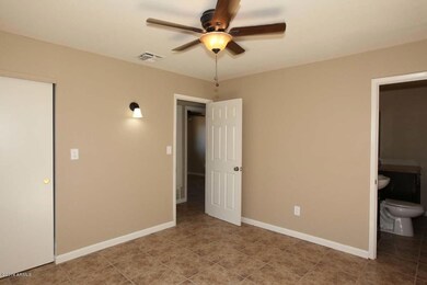 Master Bedroom2 light