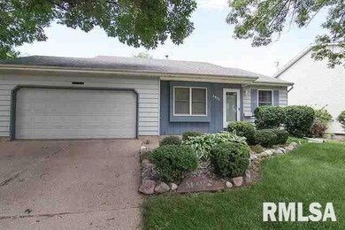 1912 E Rusholme St, Davenport, IA 52803 - photo 2