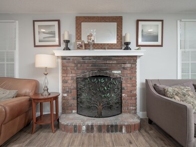 28 Forest St, Dunstable, MA 01827 - photo 7