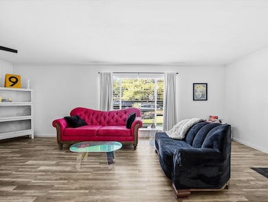 11102 Valleydale Dr unit A, Dallas, TX 75230 - photo 6