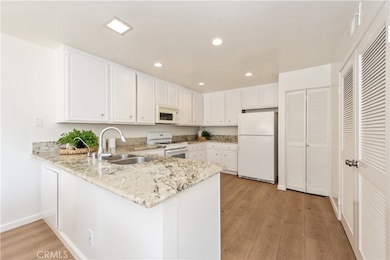 28 Exeter unit 19, Irvine, CA 92612 - photo 6