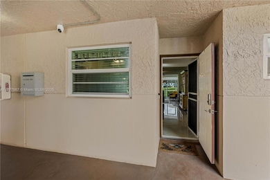 1911 Sabal Palm Dr unit 105, Davie, FL 33324 - photo 4