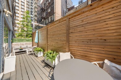 21 E 22nd St unit 2B, New York, NY 10010 - photo 4