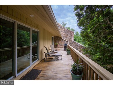 1258 Round Hill Rd, Bryn Mawr, PA 19010 - photo 4