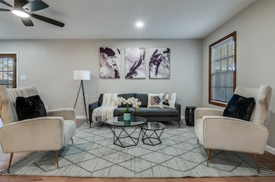 109 S Central Ave, Waxahachie, TX 75165 - photo 2