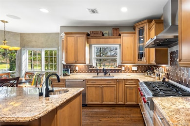 38 Hamlet Dr, Mount Sinai, NY 11766 - photo 5