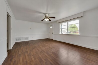 724 Greenway Dr, Hurst, TX 76053 - photo 5