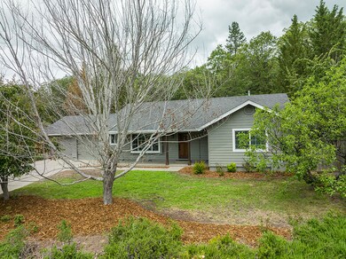 1180 NW F St, Grants Pass, OR 97526 - photo 2