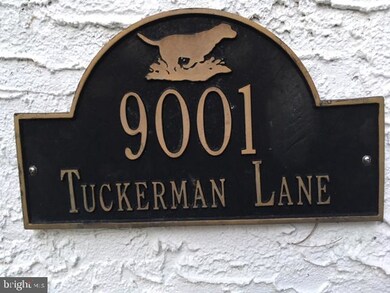 9001 Tuckerman Ln, Potomac, MD 20854 - photo 2