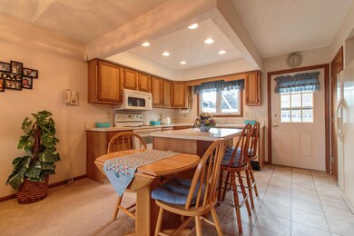 5784 Thada Ln, Columbus, OH 43229 - photo 5