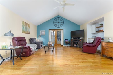 680 S 680 S Hacker Rd, Genoa Township, MI 48114 - photo 4