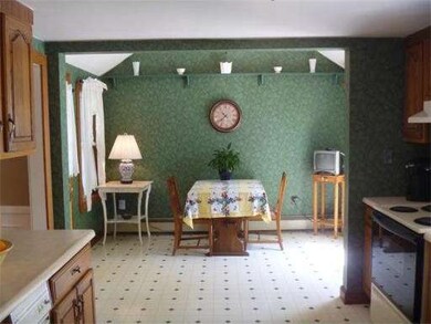 185 W Elm St, Pembroke, MA 02359 - photo 4