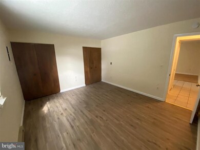 318 E 5th Ave, Ranson, WV 25438 - photo 7