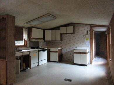 224 W Lake Rd, Fitzwilliam, NH 03447 - photo 4