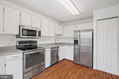 4177 Pleasant Meadow Ct unit 99G, Chantilly, VA 20151 - photo 4