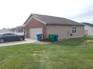 2031 Chris Dr, Lawrenceburg, KY 40342 - photo 3