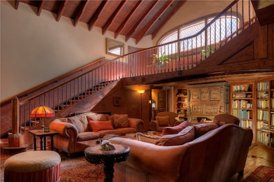 97 Ruggles Ave unit 105, Newport, RI 02840 - photo 6