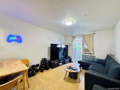 4232 82nd St unit 6B, Elmhurst, NY 11373 - photo 3