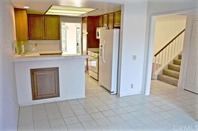 Kitchen with breakfast bar