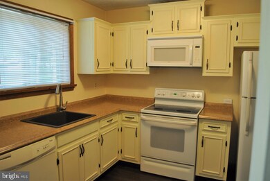 23376 Black Oak Ct, California, MD 20619 - photo 2