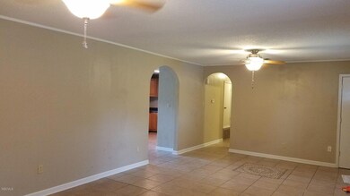 9609 Donchester Cir, Moss Point, MS 39562 - photo 5