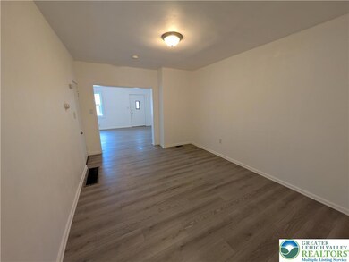 730 N Brick St, Allentown, PA 18102 - photo 5