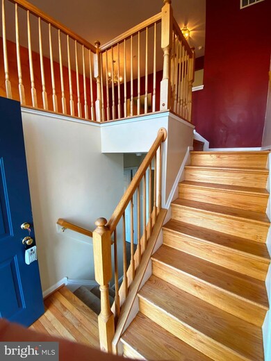 7112 Ladd Cir, Frederick, MD 21703 - photo 3