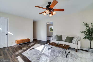 23302 Lakeview Dr, California, MD 20619 - photo 5